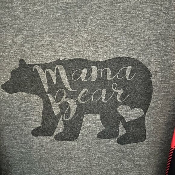 Mama Bear gray long sleeved T-shirt with red and black checked sleeves L - Picture 2 of 10